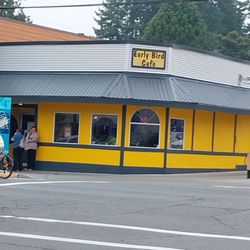 Early Bird Cafe - Corner front