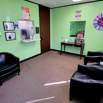 RPC Global Computer Store - View of the waiting room - Computers Near Me - Houston, Texas