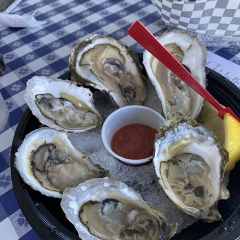 Black Cat Harbor Shack - Oysters - Seafood Near Me - Hyannis, Massachusetts