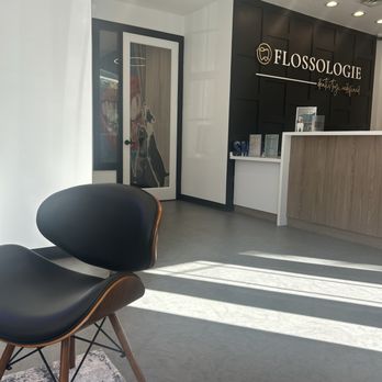 Flossologie - Front entrance - General Dentistry Near Me - Tampa, Florida Flossologie - Front entrance - General Dentistry Near Me - Tampa, Florida