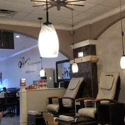 Amour Nails & Spa - I had no idea they were open on Sunday but so glad they are. I've been extremely busy and my feet needed this
