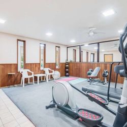 Days Inn - Health club  fitness center  gym