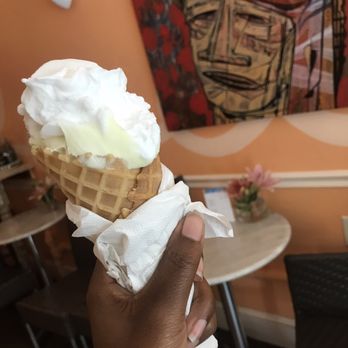 Cafe Gelato - Lemon and Kiwi please. - Ice Cream & Frozen Yogurt Near Me - Winston-Salem, North Carolina