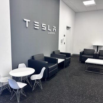 Tesla - waiting room - Car Dealers Near Me - Santa Clarita, California Tesla - waiting room - Car Dealers Near Me - Santa Clarita, California