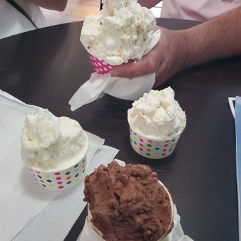 Butter Cup Bakery Cafe - Gelato Near Me - Vero Beach, Florida