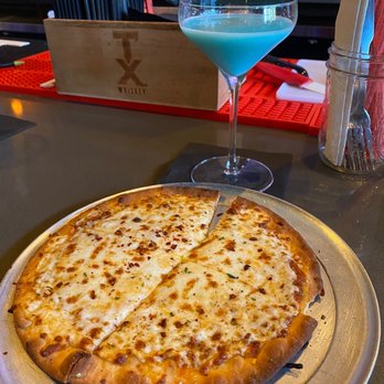 Graffiti Pasta - Personal Cheese Pizza & Blue Milk - Italian Near Me - Denton, Texas