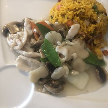 Star Garden Chinese Cuisine - Moo Goo Gai Pan - Chinese Near Me - Buffalo, New York