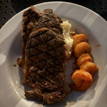 Eter Rooftop & Longue - The steak that was cold the shrimp was cold and mashed potatoes SO SALTY - Cocktail Bars Near Me - San Juan, Puerto Rico