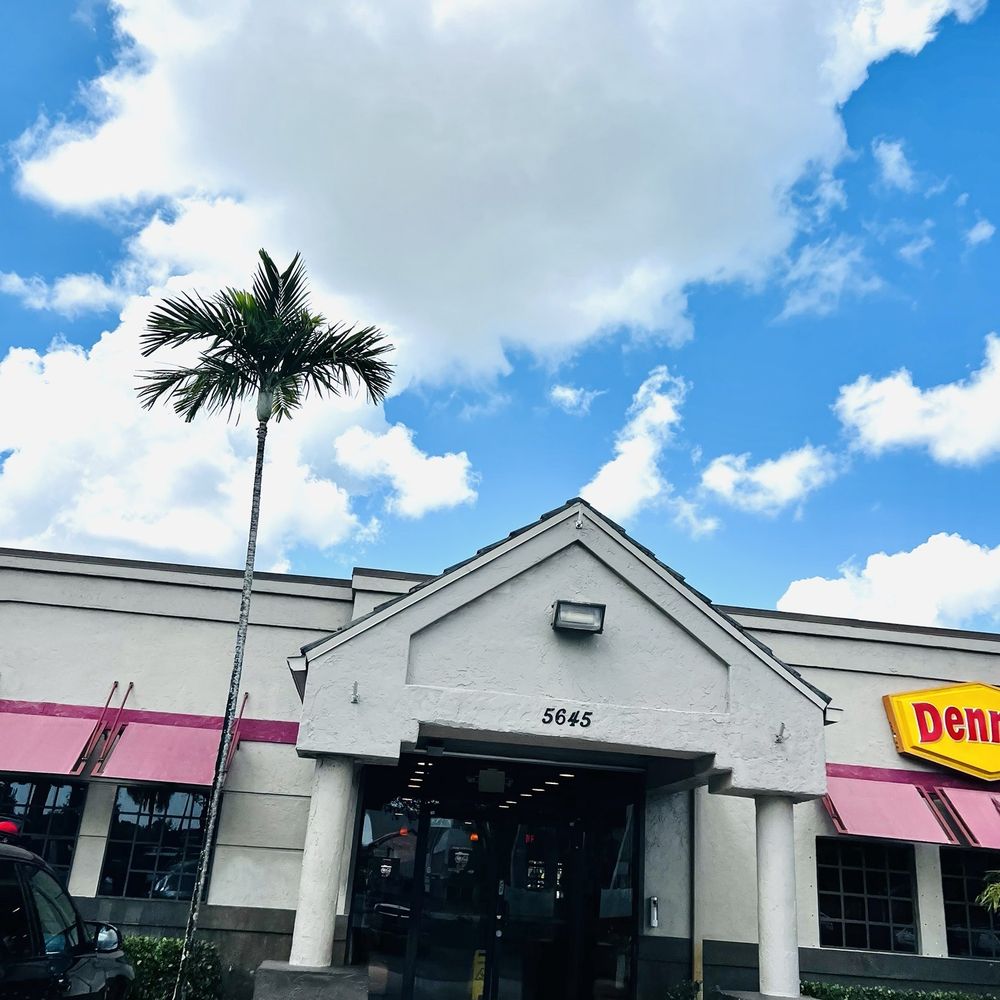 Denny's - The outside - American Near Me - Davie, Florida Denny's - The outside - American Near Me - Davie, Florida
