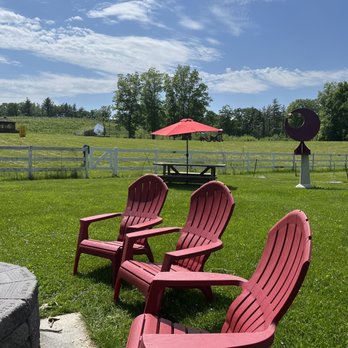 SABBA Vineyard - Wine Tasting Room Near Me - Old Chatham, New York