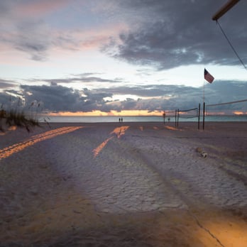 Undertow Beach Bar - Bars Near Me - St. Pete Beach, Florida