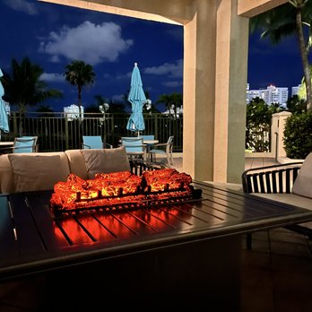 Turnberry On the Green - Gazebo - Aventura, Florida Turnberry On the Green - Gazebo - Aventura, Florida