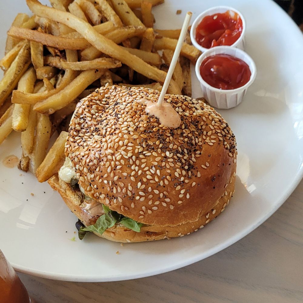 Hummingbird Bar & Kitchen - Hummingbird Burger - New American Near Me - Alexandria, Virginia Hummingbird Bar & Kitchen - Hummingbird Burger - New American Near Me - Alexandria, Virginia