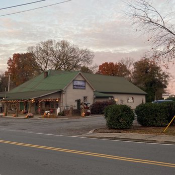 The Livery Stables - Venues & Event Spaces Near Me - Pleasant View, Tennessee