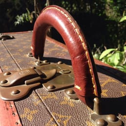 Vintage Louis Vuitton luggage handle repair Vintage Louis Vuitton luggage handle repair