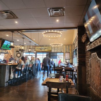 Koble Restaurant - Bar area - Greek Near Me - Powell, Ohio