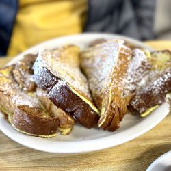 Penguin Cafe - French Toast