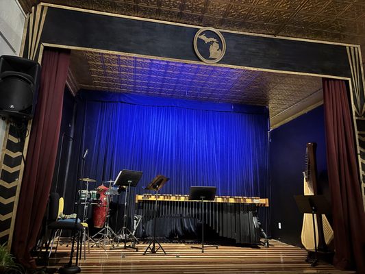 The Robin Theatre by null