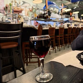 Sotto Mare - Glass of Chianti - Seafood Near Me - San Francisco, California