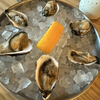 Arquet - Oysters - New American Near Me - San Francisco, California