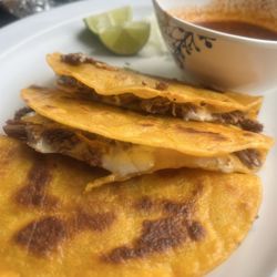 El Comal - Birria tacos