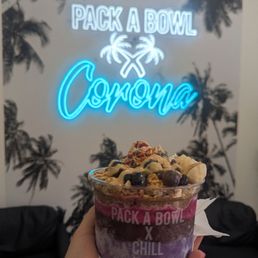 Medium custom craft bowl. Bases: Acai, Pitaya passion, Ube, cacai espresso chia.