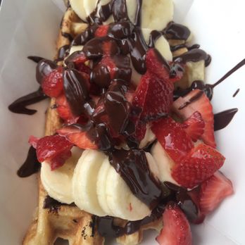 Zinneken's - Harvard Square - Fruit Delight Waffle - Belgian Near Me - Cambridge, Massachusetts Zinneken's - Harvard Square - Fruit Delight Waffle - Belgian Near Me - Cambridge, Massachusetts