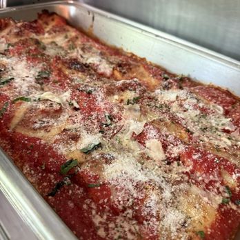 Five Corners Bistro & Craft Bar - Chicken Parmesan for event - New American Near Me - Farmington, Connecticut
