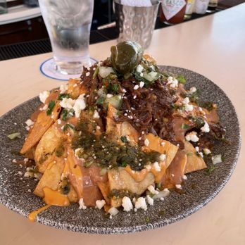 Lamplight Lounge - Spotlight Barbacoa nachos - New American Near Me - Anaheim, California Lamplight Lounge - Spotlight Barbacoa nachos - New American Near Me - Anaheim, California