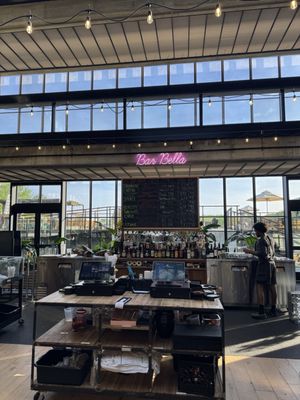 Bar Bella by null