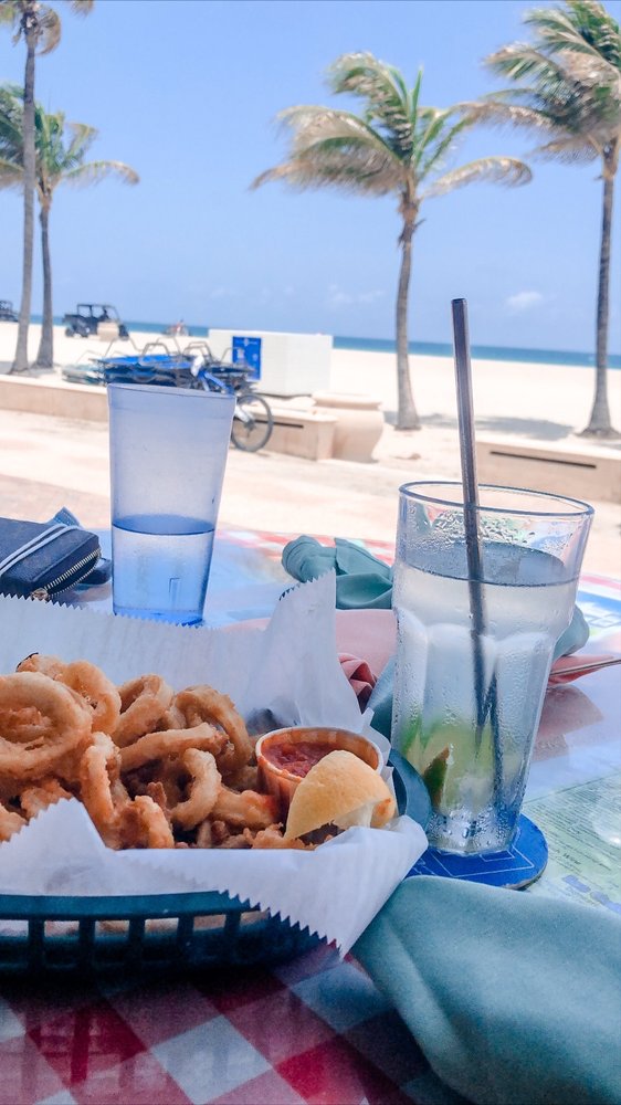 Ocean Alley Restaurant & Beach Bar