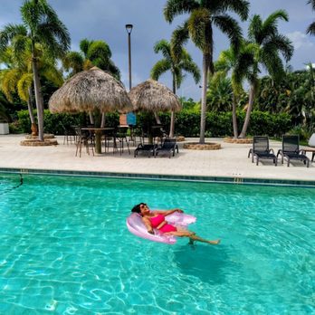 Golden Host Resort - Hotels Near Me - Sarasota, Florida Golden Host Resort - Hotels Near Me - Sarasota, Florida