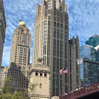 Chicago River Boat Architecture Tours - Architectural Tours Near Me - Chicago, Illinois