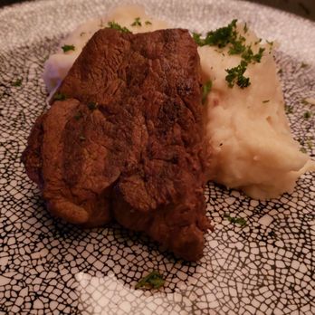 The Eagle's Nest - 8oz filet, double garlic mash potatoes - American Near Me - Indianapolis, Indiana The Eagle's Nest - 8oz filet, double garlic mash potatoes - American Near Me - Indianapolis, Indiana