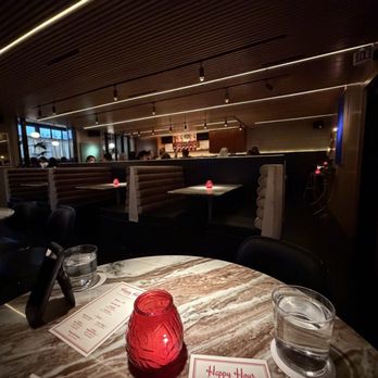 Lee's - Main Seating area - Cocktail Bars Near Me - Houston, Texas