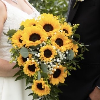 Lee Anne's Mastic Flower Shoppe - Brides cascading bouquet. Grooms boutonnière. - Florists Near Me - Mastic, New York