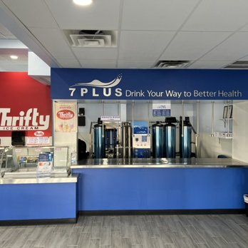 7 Plus Drinking & Alkaline - Inside view - Ice Cream & Frozen Yogurt Near Me - Las Vegas, Nevada