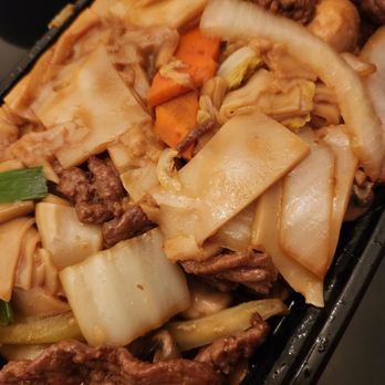 JJ China Restaurant - Beef chow fun - Chinese Near Me - Morrisville, North Carolina
