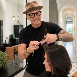 Scott Farmer Hair Salon - Scott Farmer Cutting Hair