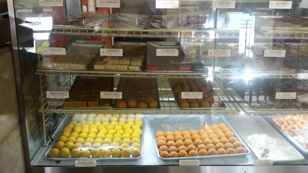 BOMBAY SWEETS by null