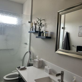 All Purpose Construction Services - Hall Bath - General Contractors Near Me - San Jacinto, California All Purpose Construction Services - Hall Bath - General Contractors Near Me - San Jacinto, California