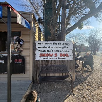 Snow's BBQ - Barbeque Near Me - Lexington, Texas