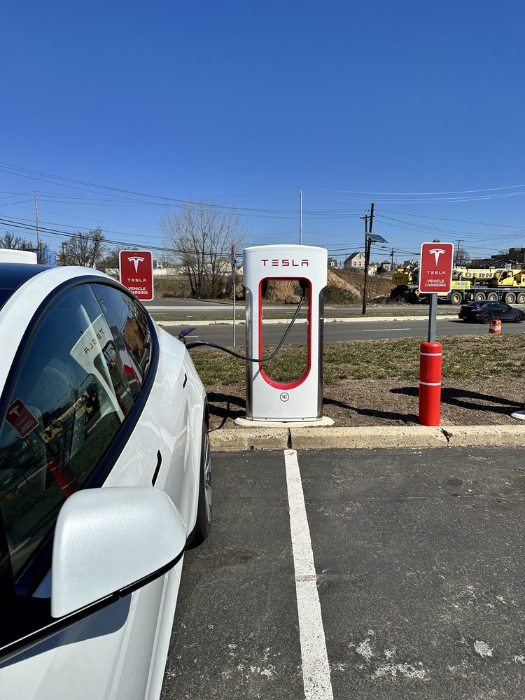 TESLA SUPERCHARGER PERTH AMBOY Updated May 2024 365 Convery Blvd