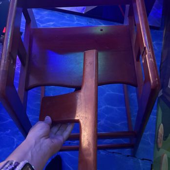 Say Cheez LA - Broken high chair - Indoor Playcenter Near Me - Los Angeles, California Say Cheez LA - Broken high chair - Indoor Playcenter Near Me - Los Angeles, California