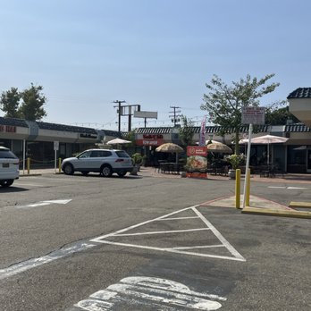 Uroko Poke - Location of the restaurant - Poke Near Me - Tustin, California Uroko Poke - Location of the restaurant - Poke Near Me - Tustin, California