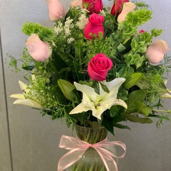 Calabasas Flowers - Best assortment of pinks!!! - Florists Near Me