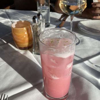 Cutters Crabhouse - Dragon fizz - Seafood Near Me - Seattle, Washington Cutters Crabhouse - Dragon fizz - Seafood Near Me - Seattle, Washington
