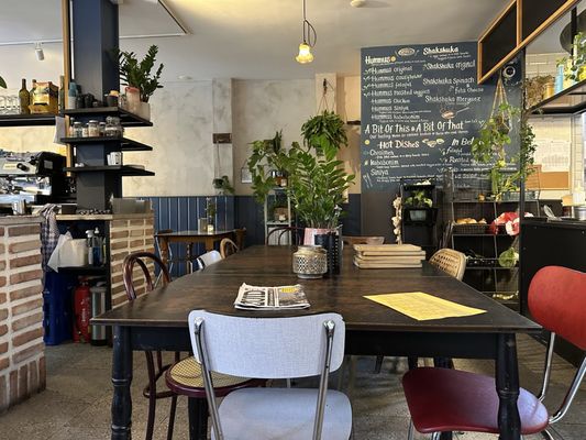 d&a hummus bistro by null