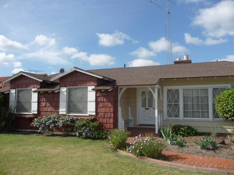 Slide of Rooster Roofing