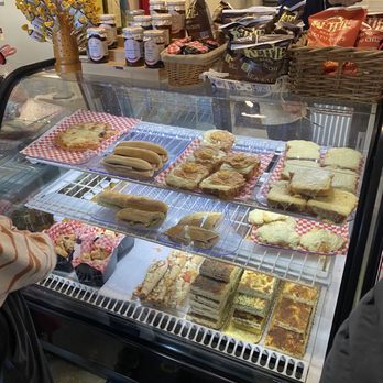 Les Pascals - Case - Bakeries Near Me - Glen Ellen, California Les Pascals - Case - Bakeries Near Me - Glen Ellen, California